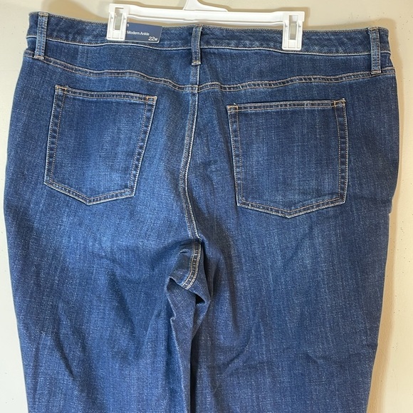 NWT. Talbots 22W Flawless High Waist Modern Ankle Straight Leg Jeans. - Picture 9 of 10
